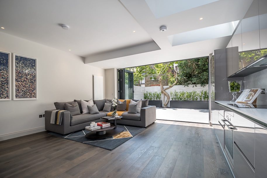 Wooden Flooring, Bassano Parque, Oxford Oak